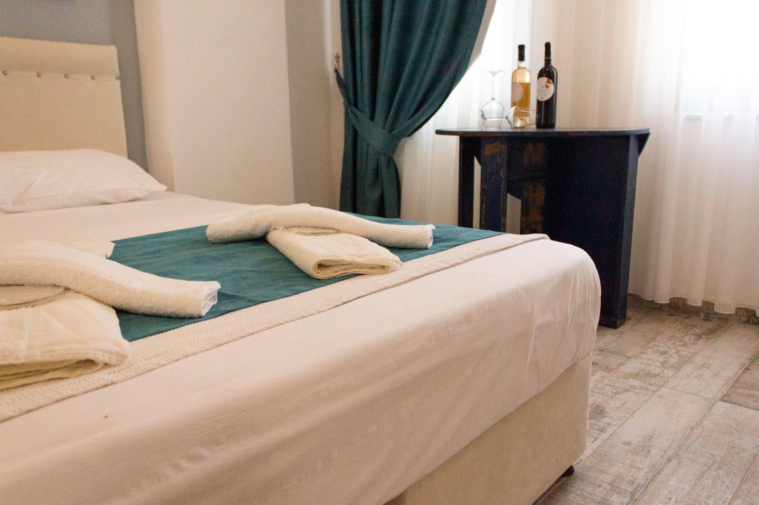 Tenes Otel Бозджаада Экстерьер фото